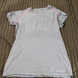 Lululemon swift tee 10